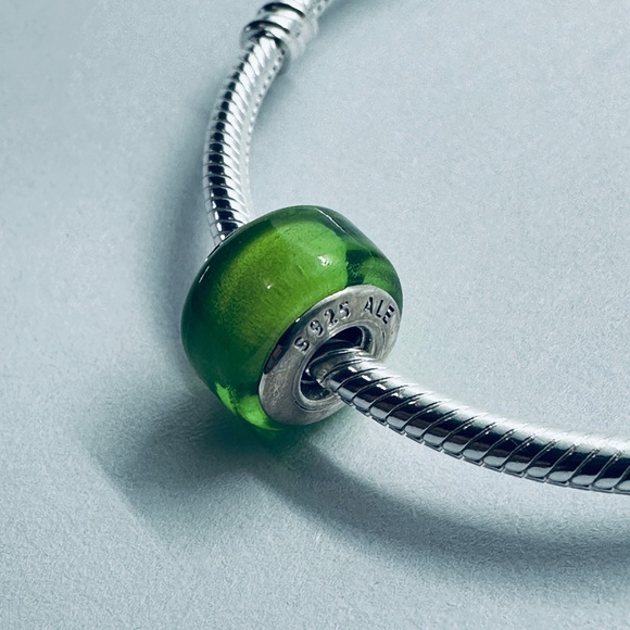 Authentic Pandora Mini Murano Green Charm Brand New - Picture 3 of 4